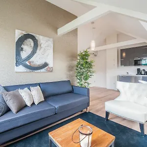 https://shortstay-apartments-museumpark-deluxe.thehaguehotels.net