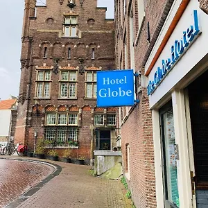 The Globe Albergue